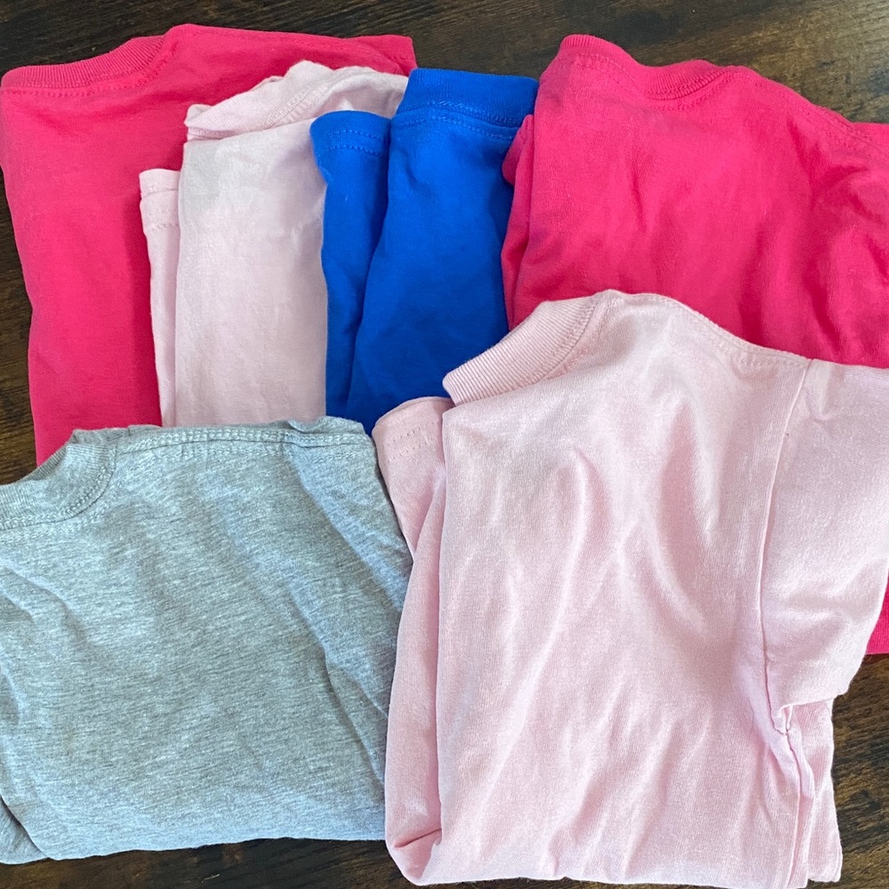 Various kids size tshirts